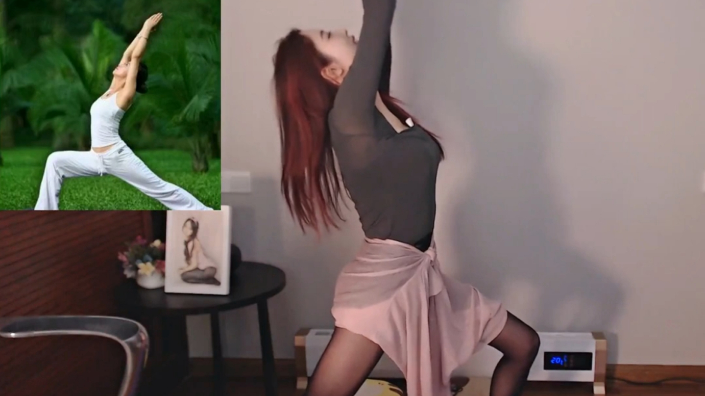 轩子巨2兔直播练习瑜伽,一个姿势却无法完成,粉丝直言是装的吧